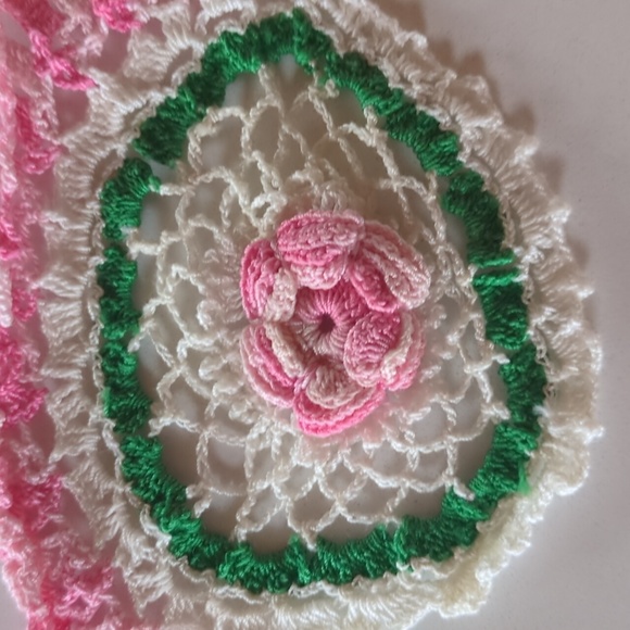 Vintage Doily Set of 4 - Picture 2 of 4